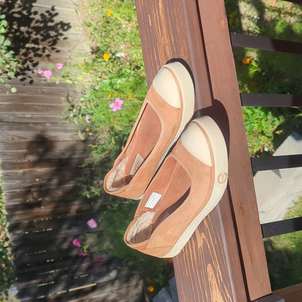 Ugg loafer!
